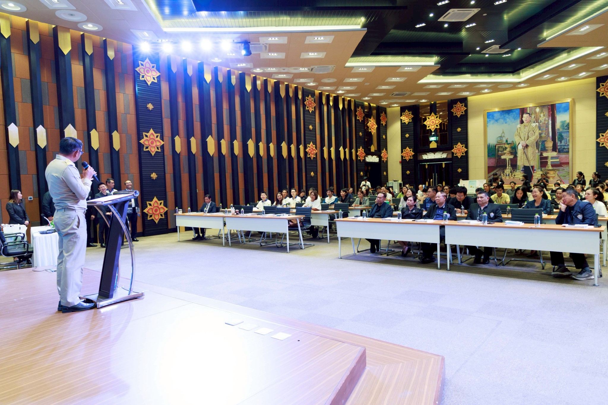 title - ปฏิรูปที่ดินจังหวัดเพชรบุรี พร้อมด้วย นางสาวขวัญใจ เพชรสวน นักวิชาการปฏิรูปที่ดินชำนาญการ เข้าร่วม “งานประชุมใหญ่สามัญประจำปี 2568”